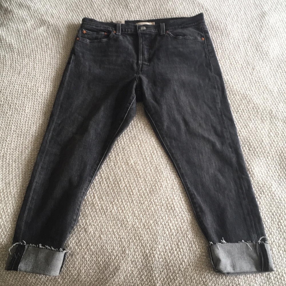 NWT Levi’s Wedgie Skinny Gray Jeans High Rise